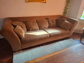 Comfortabele 3-zitsbank in bruine stof