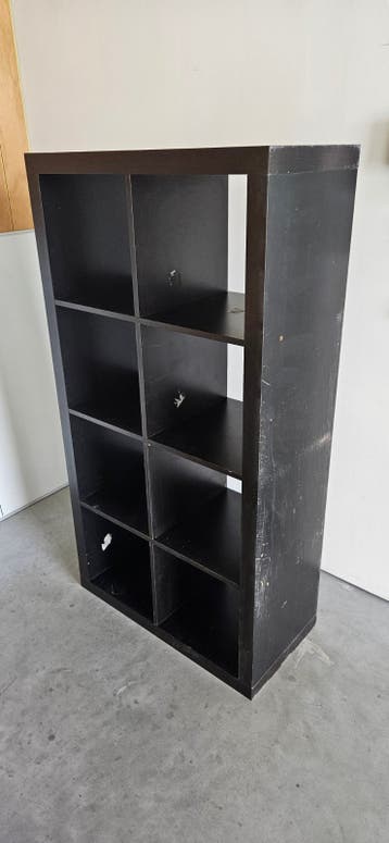 Kallax: Zwart open vakkenkast met 8 vakken