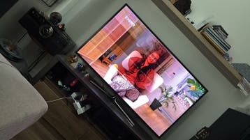 55 inch Samsung TV met strepen in beeld (gratis af te halen)