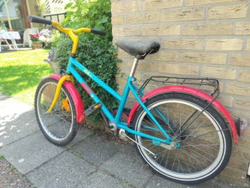 Kinderfiets - Blauw/Geel/Rood - Gebruikt