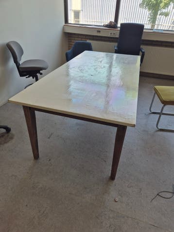 Hardhouten tafel met wit geverfd blad - 210x100x76 cm