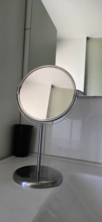 Gratis make-up spiegel - first come, first serve!