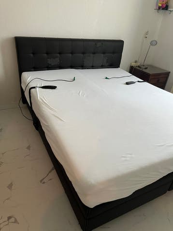 Elektrische Boxspring gratis op te halen