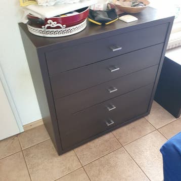 Ladenkast met 5 laden en nachtkastje