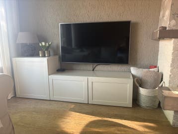 GRATIS Witte  IKEA BESTA TV-meubel