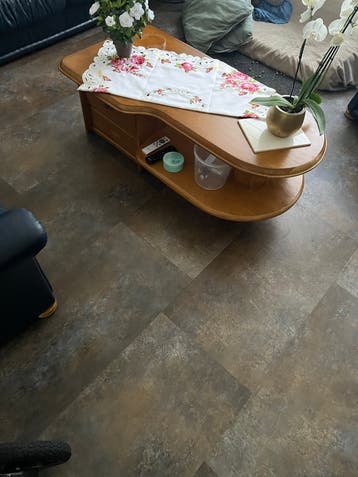 25 jaar oude eiken salontafel met 2 lades