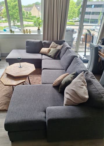 Gratis af te halen. Grote grijze hoekbank met chaise longue