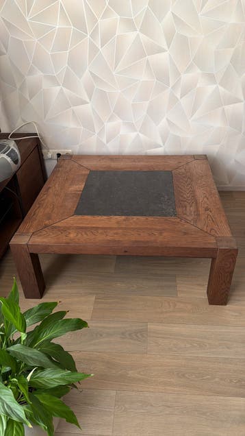 Gratis salontafel massief eiken met stenen blad