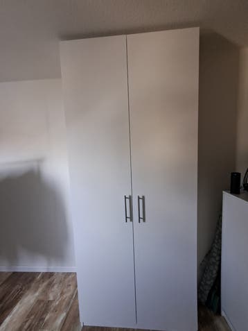 Witte IKEA PAX kledingkast met planken