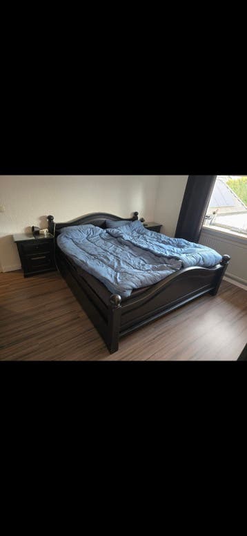 GRATIS twee persoonsbed 180x200 incl. opslag laden (4 stuks)