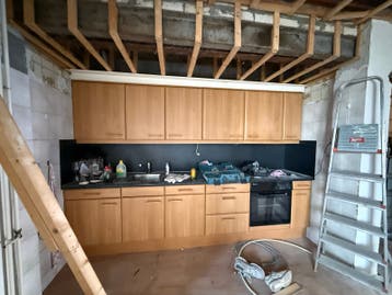 Gratis keuken (310x60x216 cm)