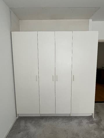 Ikea kleding kast 4 deurs