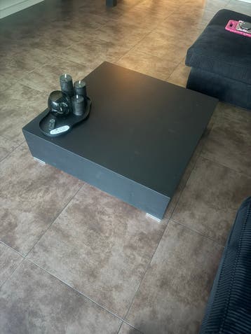 Mooie zwarte salontafel 100x100cm - overschilderbaar
