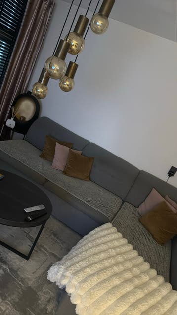 Comfortabele Hoekbank - Grijs met Kussens
