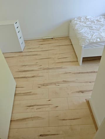 Gratis laminaat 60m2. Zelf eruit halen in Nuenen.