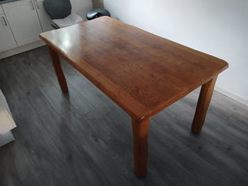 zware eikenhouten eettafel