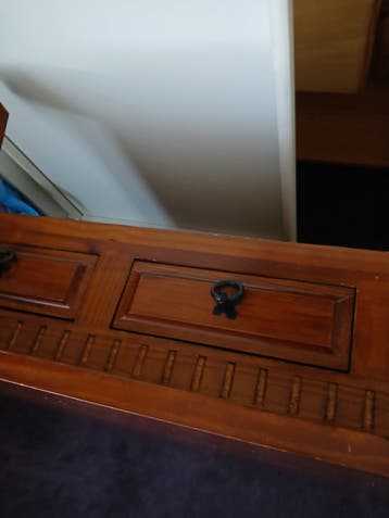 Houten salontafel met lades