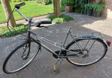 GRATIS AF TE HALEN:   prachtige BATAVUS damesfiets