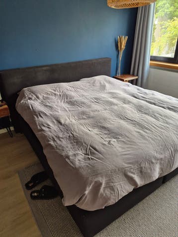 Boxspring 180x200 met 2 zgan matrassen
