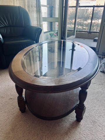 Ovale Salontafel met Glazen Blad en Houten Onderstel