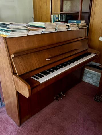 Lindberg piano, in goede staat, GRATIS OPHALEN