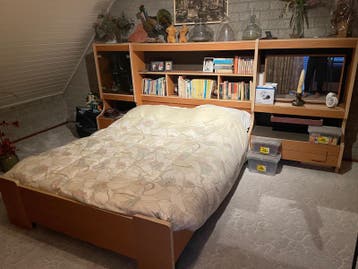 gratis: retro twijfelaar bed met ombouw