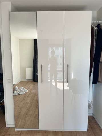 Gratis kledingkast Ikea