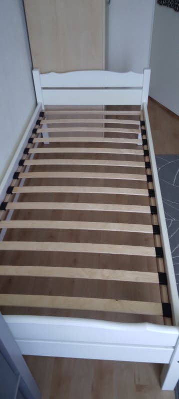 Eenpersoonsbed 90x200 cm