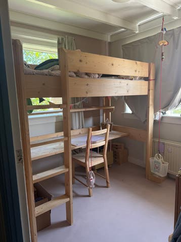 Hoogslaper van steigerhout