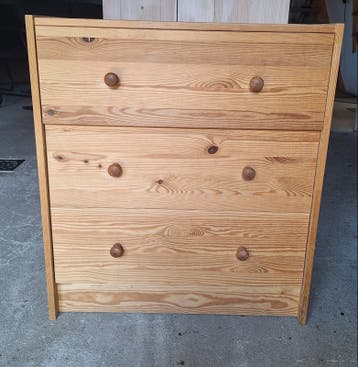 Eenvoudig IKEA ladekastje L62x D29,5x H 69,5 cm