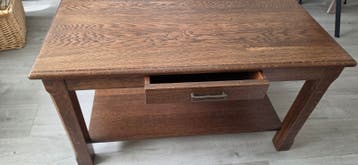 Leuke donker eiken tafel