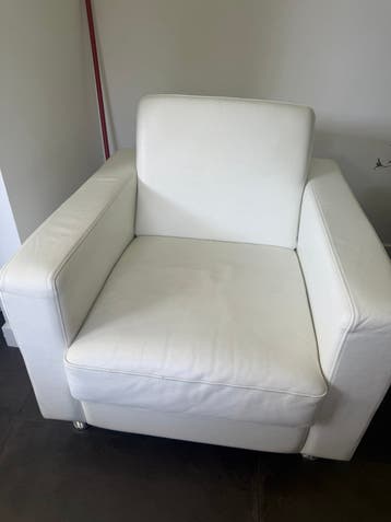 Gratis af te halen: 2 x leren fauteuils