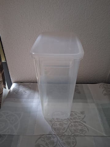 Voorraaddoos met deksel 2.6 liter (beschikbaar: 4 stuks)