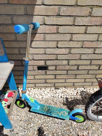 Blauwe step voor kinderen - Gebruikt