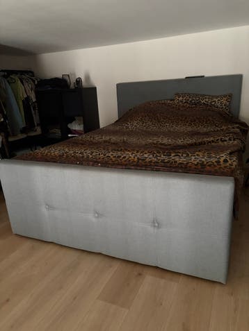 Boxspring 160 cm met lades - Moet zondag weg!