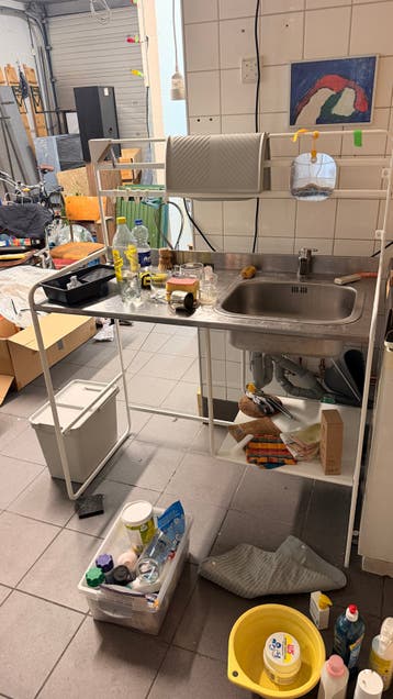 IKEA Sunnersta spoelbak met onderstel en rek en zonder troep