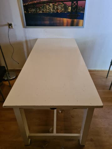 Gratis af te halen Eettafel