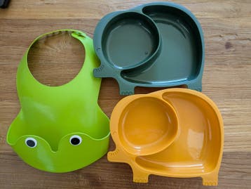 GRATIS plastic slab kikker en 2x plastic olifantenbord