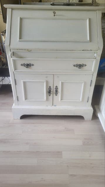 Secretaire