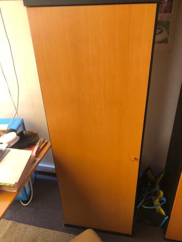 Kast met planken