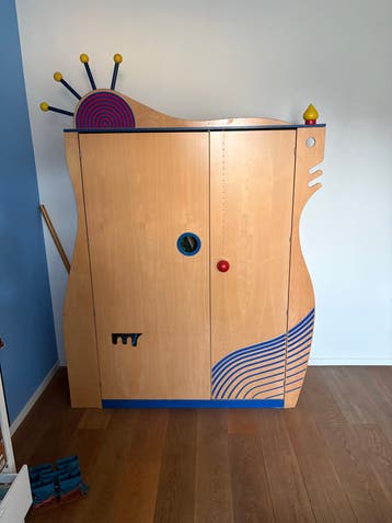 Gratis op te halen. Unieke Kinderkledingkast