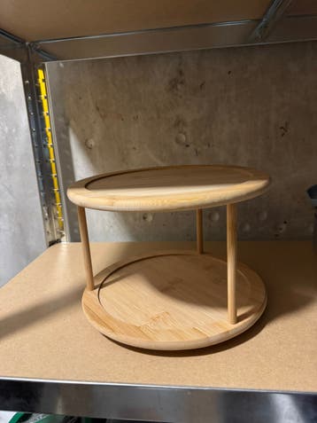 Gratis hapjes-/taartplateau - free bites stand/cake stand