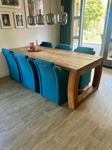 6 stoelen op wieltjes