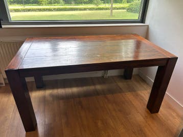 Massief houten eettafel