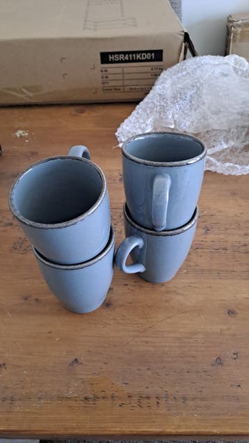 Set van 4 nieuwe koffiemokken - nooit gebruikt
