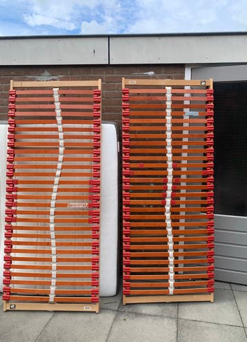 Bedbodem met matras zo goed als nieuw