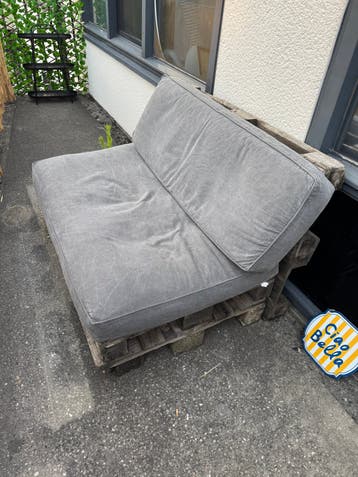 Pallet loungebank met kussens - Gratis