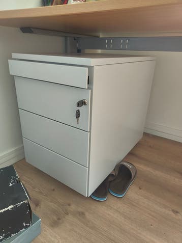 Ladekastje met sleutel - Ideaal voor onder bureau