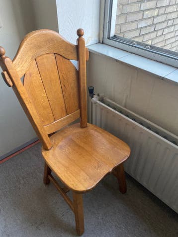 Gratis houten stoel