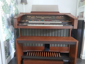 Eminent Solina F 217 - 27A Orgel